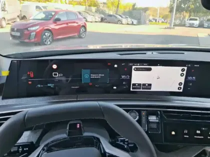 Photo 9 Peugeot 5008  Electrique 230 ch 97 kWh Grande autonomie