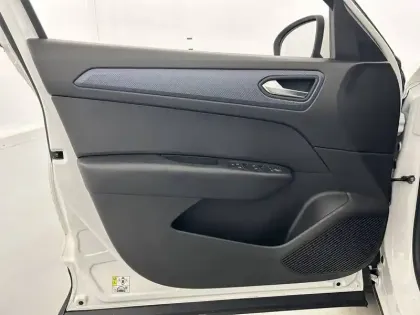 Photo 19 Renault Arkana  mild hybrid 140 EDC FAP - 22