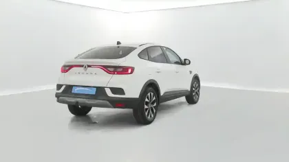 Photo 13 Renault Arkana  mild hybrid 140 EDC FAP - 22