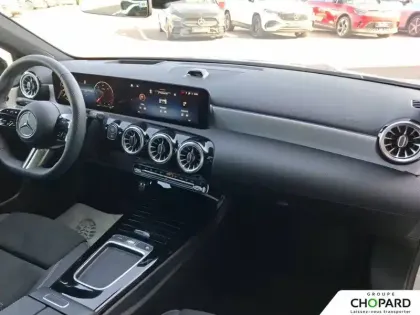 Photo 12 Mercedes Classe A  180 d