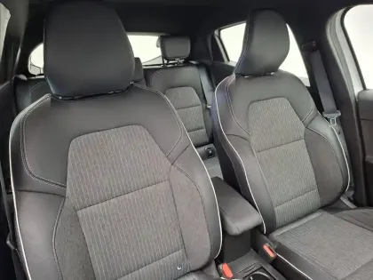 Photo 68 Renault Clio  E-Tech 140 - 21N