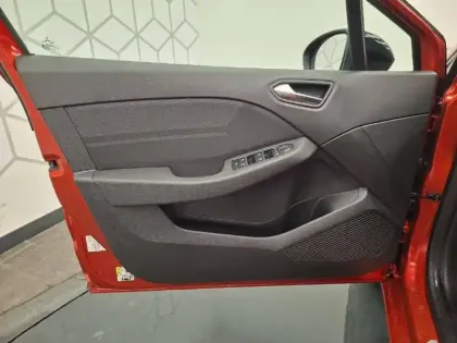 Photo 13 Renault Clio Gén. V (BJA) Ph2 esprit Alpine 5