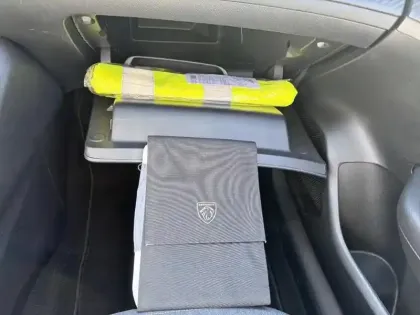 Photo 15 Peugeot 208 Gén. II Ph1 NG Like 5