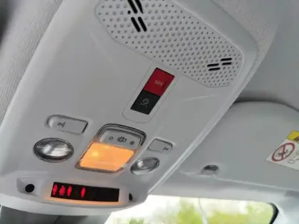 Photo 24 Peugeot 208  PureTech 100 S&S BVM6 Active