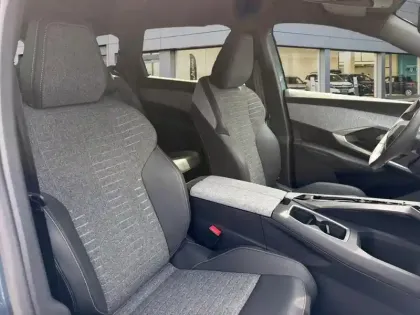 Photo 8 Peugeot 5008  Hybrid 136 e-DCS6 Allure