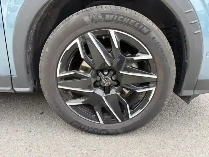 Photo 14 Peugeot 5008  Hybrid 136 e-DCS6 Allure