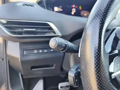 Photo 17 Peugeot 5008 Gén. II Ph2 GT 5