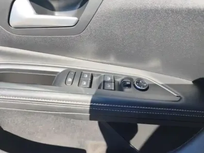 Photo 19 Peugeot 5008 Gén. II Ph2 GT 5