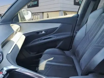 Photo 22 Peugeot 5008 Gén. II Ph2 GT 5