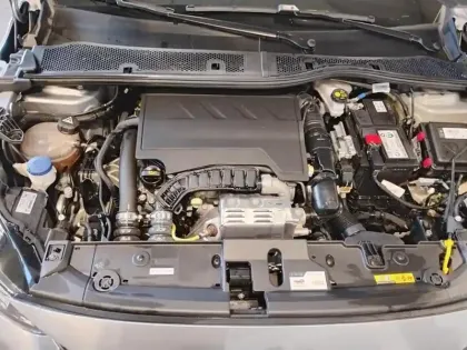 Photo 6 Peugeot 208  Turbo 100 ch BVM6 Allure