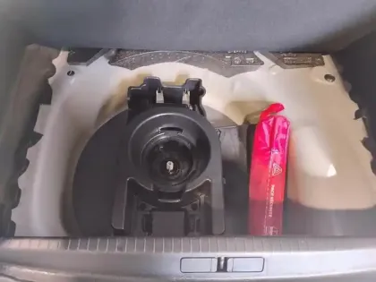 Photo 26 Peugeot 208  Turbo 100 ch BVM6 Allure