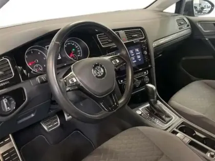 Photo 8 Volkswagen Golf 1.6 TDI 115 FAP DSG7 Connect