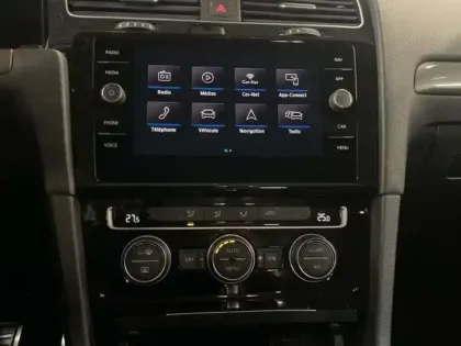 Photo 9 Volkswagen Golf 1.6 TDI 115 FAP DSG7 Connect