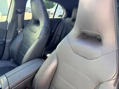 Photo 15 Mercedes Classe A Gén. IV (W177) Ph2 AMG Line 5