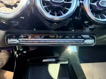 Photo 17 Mercedes Classe A Gén. IV (W177) Ph2 AMG Line 5