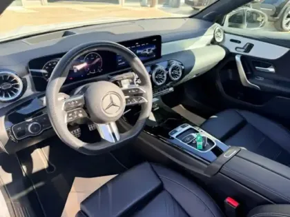 Photo 13 Mercedes Classe A Gén. IV (W177) Ph2 AMG Line 5