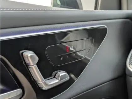 Photo 14 Mercedes Classe GLC Gén. II (C254) Ph1 AMG Line 5