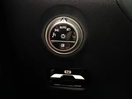 Photo 37 Mercedes Classe C  220 d Berline AMG Lin
