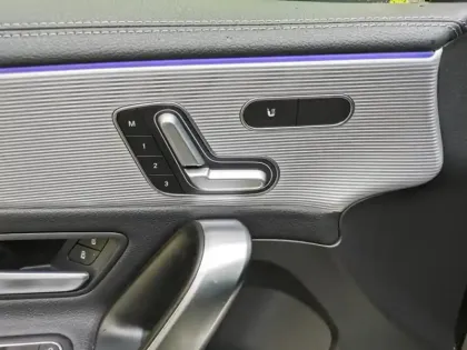 Photo 18 Mercedes Classe A 250 4MATIC AMG Line pack carro