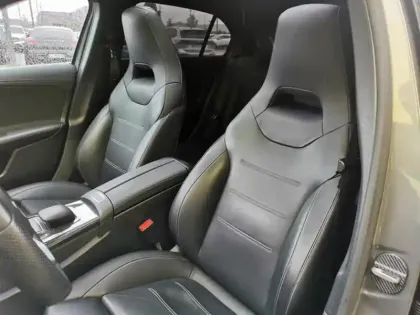 Photo 13 Mercedes Classe A 250 4MATIC AMG Line pack carro