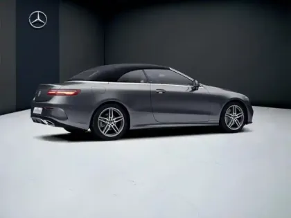 Photo 10 Mercedes CLA E 200 Cabriolet Executive