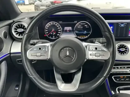Photo 48 Mercedes CLA E 200 Cabriolet Executive