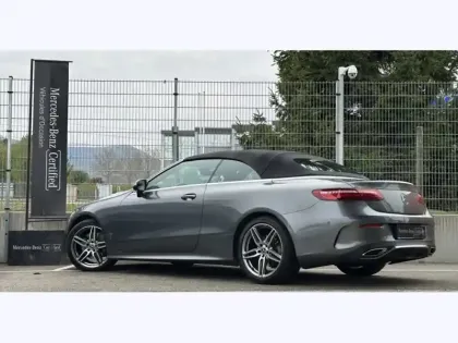 Photo 32 Mercedes CLA E 200 Cabriolet Executive