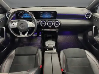 Photo 10 Mercedes Classe A Gén. IV (W177) Ph1 AMG Line 5