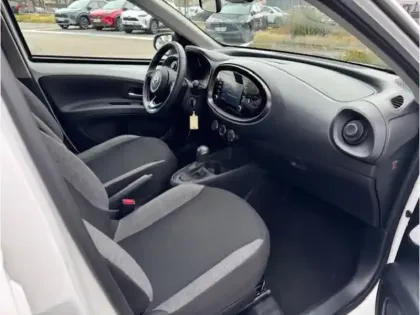 Photo 18 Toyota Aygo Gén. I Ph1 Dynamic 5