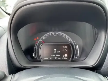 Photo 7 Toyota Aygo Gén. I Ph1 Dynamic 5