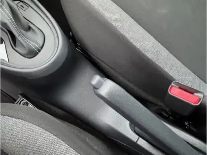 Photo 14 Toyota Aygo Gén. I Ph1 Dynamic 5