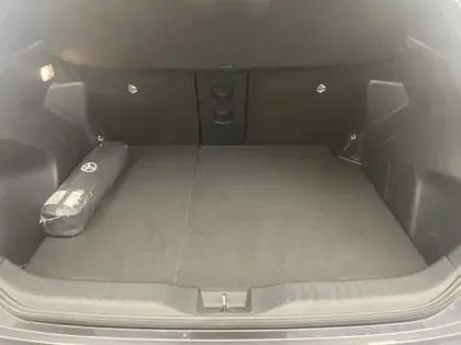 Photo 9 Toyota Yaris Gén. I Ph1 NG Design 5