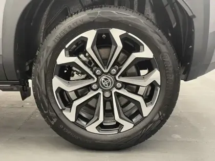 Photo 8 Toyota Yaris Gén. I Ph1 NG Design 5