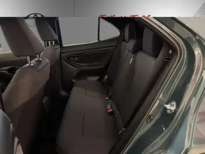 Photo 12 Toyota Yaris Hybride 1.5 HYBRID 130H DESIGN AUTO 2WD