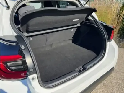 Photo 7 Toyota Yaris Hybride 116H Design MY22