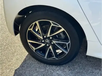 Photo 24 Toyota Yaris Hybride 116H Design MY22