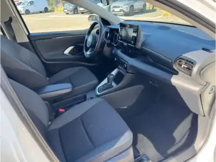 Photo 18 Toyota Yaris Hybride 116H Design MY22