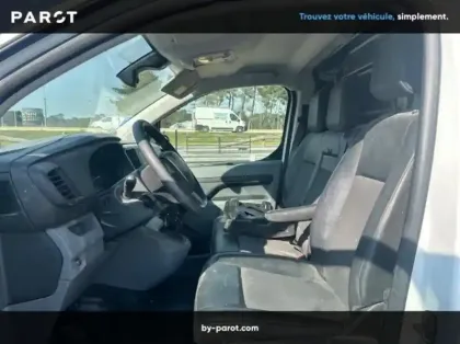 Photo 28 Citroën Jumpy Gén. III Ph1 NG Club 1