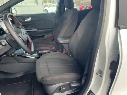 Photo 9 Ford Puma 1.0 EcoBoost Hybrid 155ch ST-Line S&S Powershift