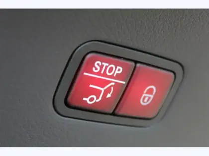 Photo 5 Mercedes Classe GLC Gén. II (C254) Ph1 AMG Line 5