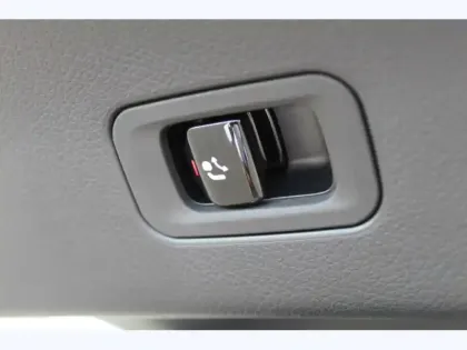 Photo 7 Mercedes Classe GLC Gén. II (C254) Ph1 AMG Line 5