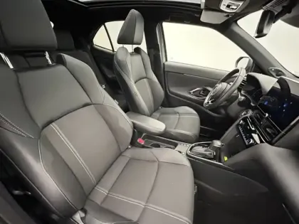 Photo 18 Toyota Yaris Gén. I Ph1 NG Première 5