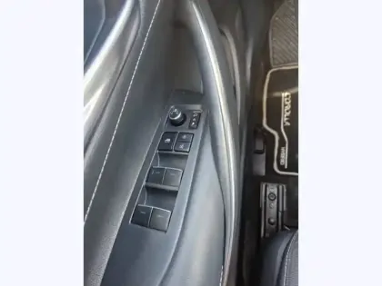 Photo 17 Toyota Corolla Hybride 184h Design