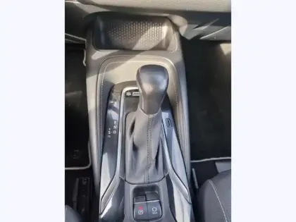 Photo 16 Toyota Corolla Hybride 184h Design