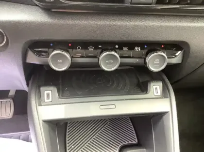 Photo 15 Citroën C4 Gén. III Ph1 NG MAX 5