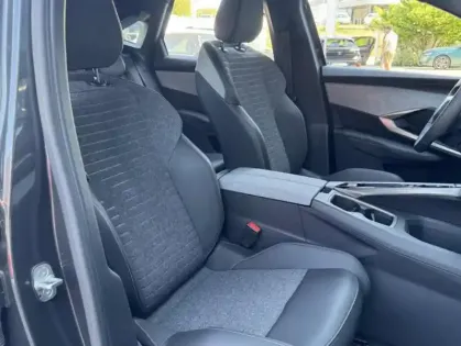 Photo 23 Peugeot 3008 III 1.2 HYBRID 136 E-DCS6 ALLURE