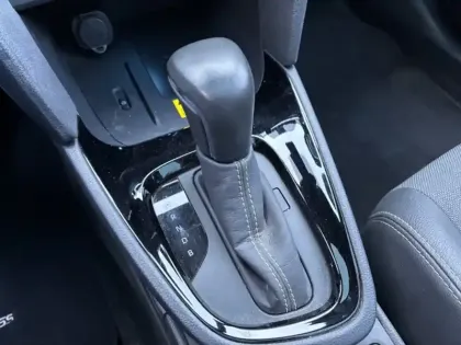 Photo 13 Toyota Yaris Hybride 1.5 HYBRID 116H TRAIL AWD AUTO