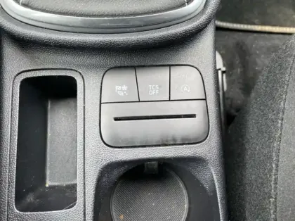 Photo 16 Ford Fiesta Gén. V Ph2 Titanium Business 5