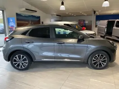 Photo 25 Ford Puma Gén. II Ph1 Titanium Business 5