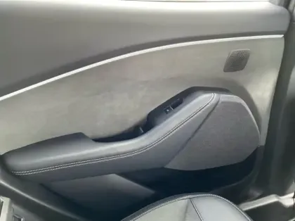 Photo 18 Ford Mustang 487ch Extended Range 91kWh GT AWD